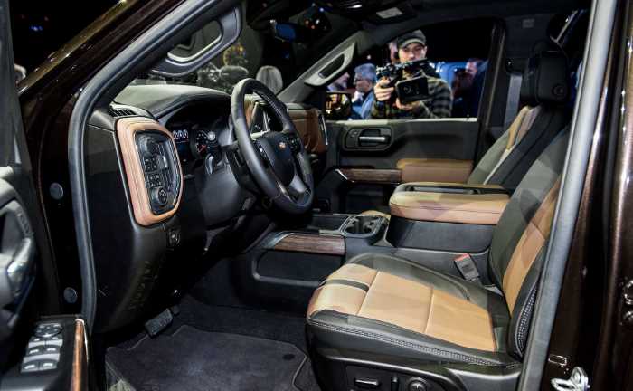2022 Chevrolet HHR Interior