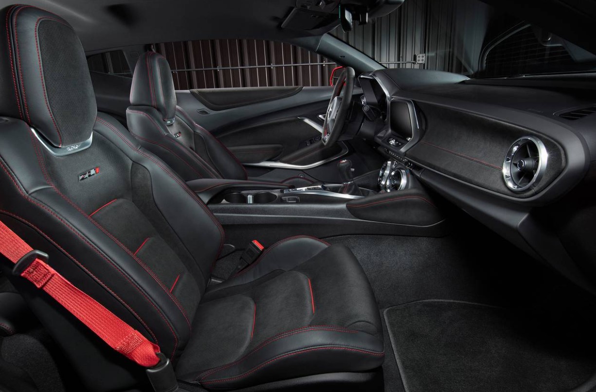 2023 Chevrolet Camaro ZL1 Interior