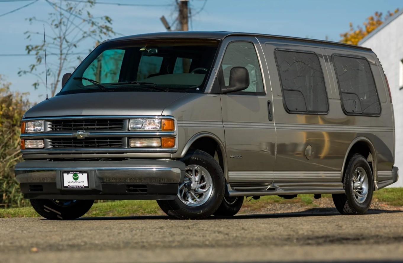 2027 Chevy Express Redesign Interior Configurations New Chevrolet 2027 Chevy Express Redesign Interior Configurations New Chevrolet